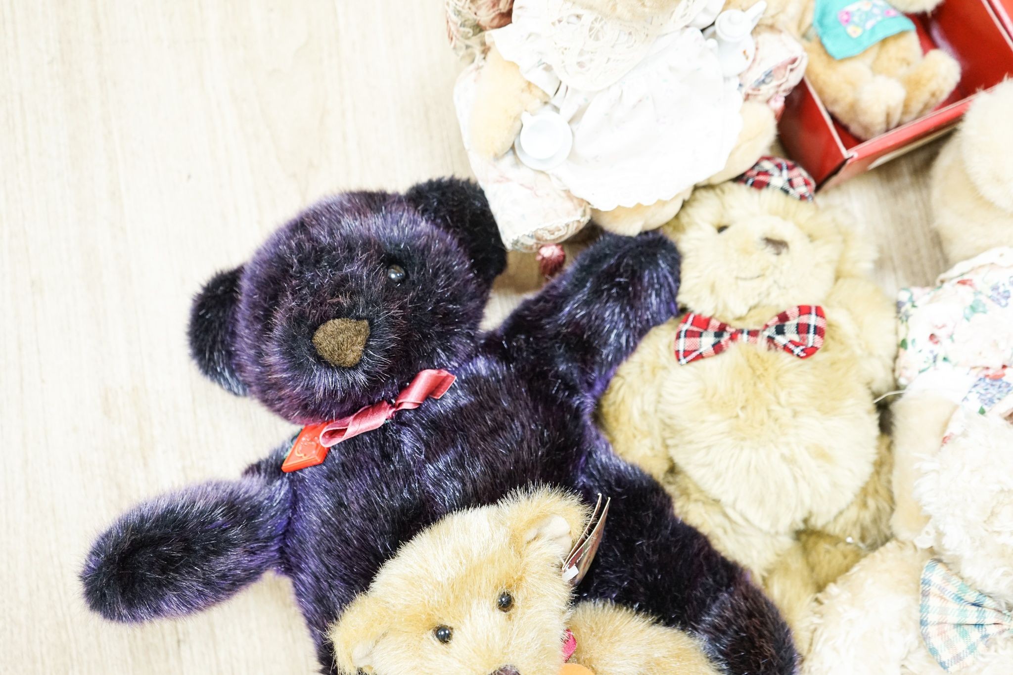 Four Bialosky bears and Metro bears